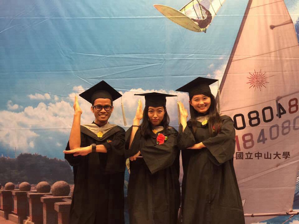 IBMBA graduates Jirasak Rakkarn, Nikki Hsieh and June Chiu