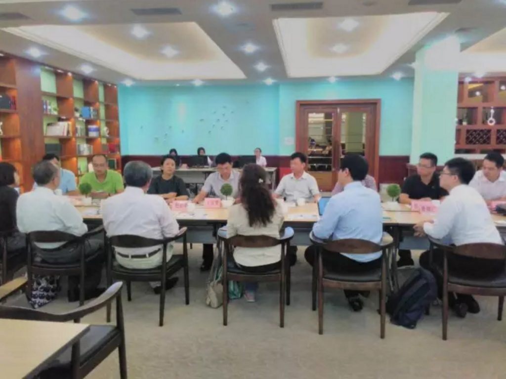 台灣中山大學考察團來南安對企業進行考察交流